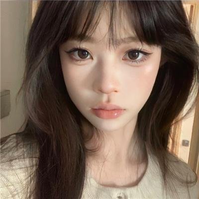 深蓝色的夜晚